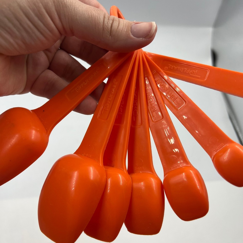 Vintage Tupperware Orange Measuring Spoons Set of 6 Scoop Style with Ring 1260 - Picture 8 of 8